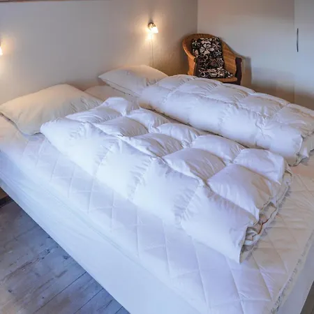 3 Bedroom Awesome In Ulfborg Holiday home *
